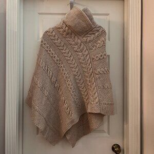 NEW!  Made in Ireland (S/M) Warm 100% Wool Cable Poncho Sweater